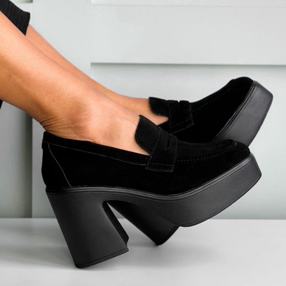 Chunky heel platform loafers! - Picture 2 of 4